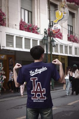 Cách phối đồ áo phông rộng nam